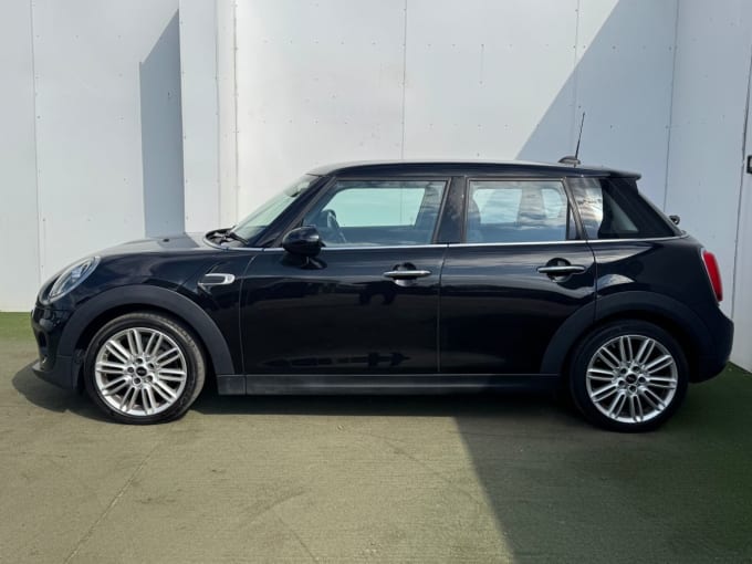 2025 Mini Hatch