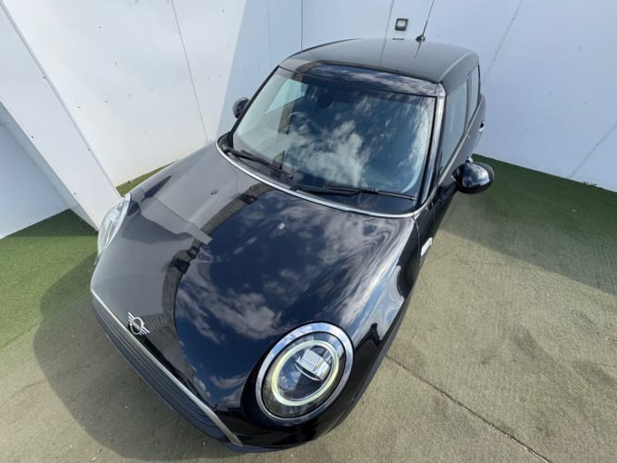 2025 Mini Hatch