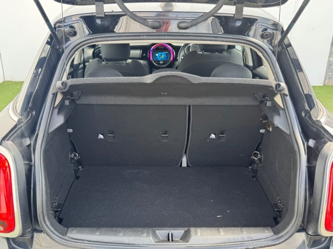 2025 Mini Hatch