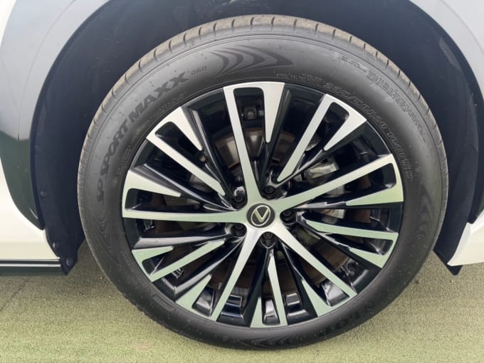 2025 Lexus Rz