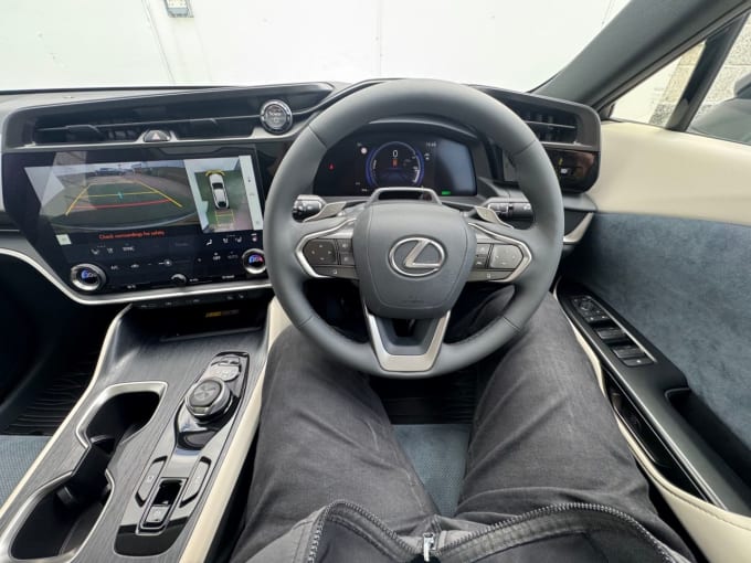 2025 Lexus Rz