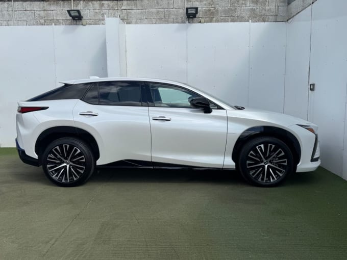2025 Lexus Rz