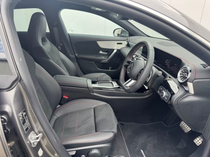 2025 Mercedes-benz Cla