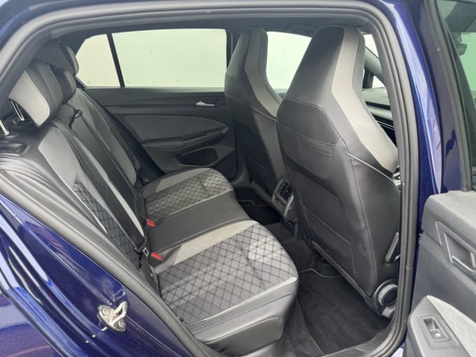 2025 Volkswagen Golf