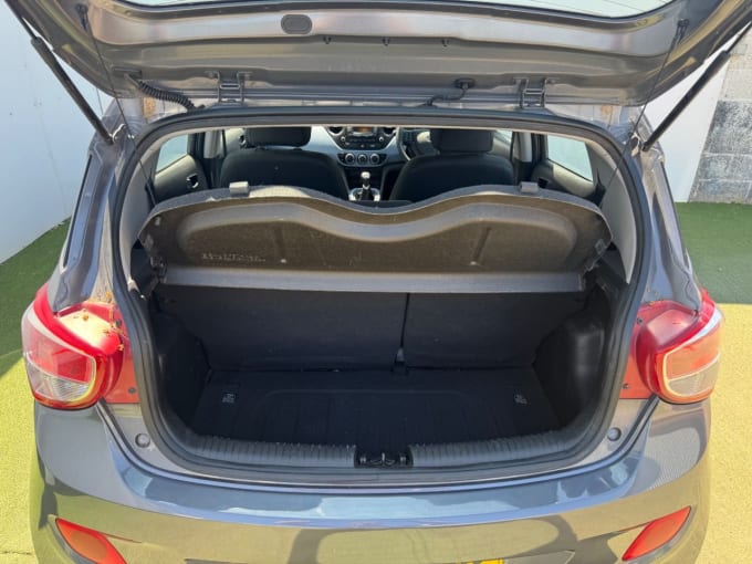 2025 Hyundai I10