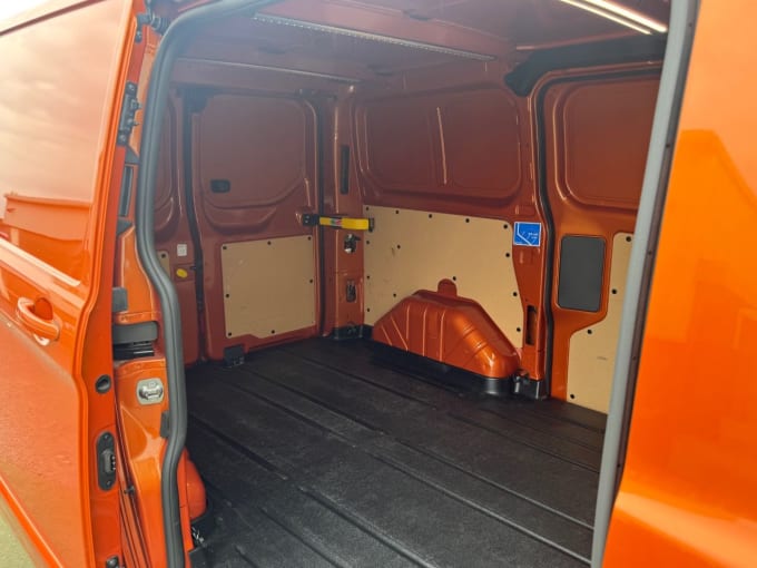 2025 Ford Transit Custom Ms- Rt