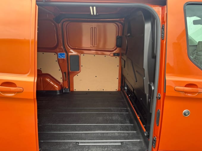 2025 Ford Transit Custom Ms- Rt