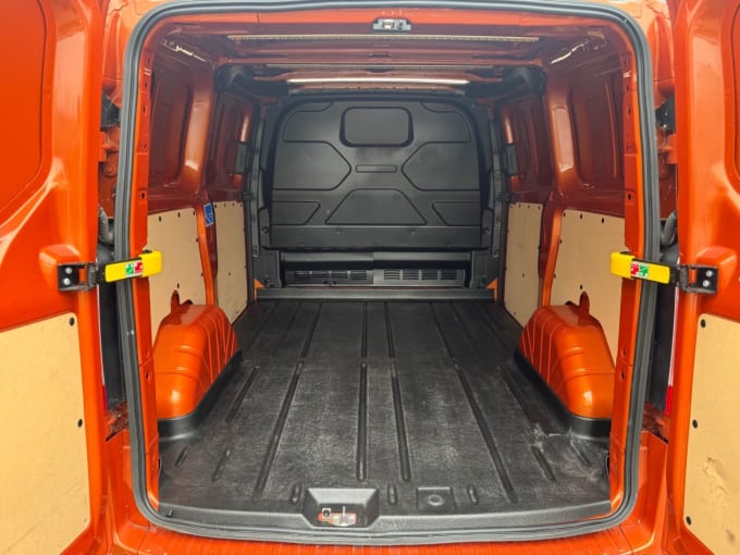 2025 Ford Transit Custom Ms- Rt