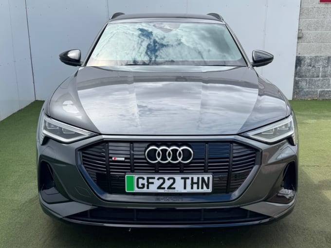 2025 Audi E-tron