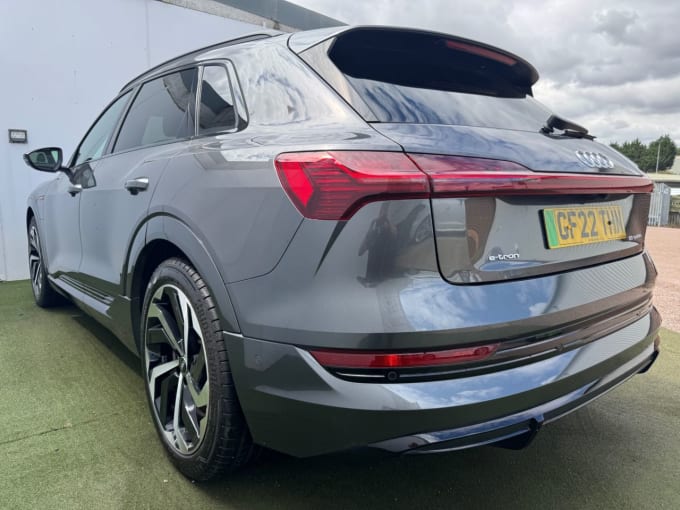 2025 Audi E-tron
