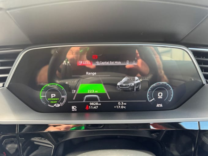 2025 Audi E-tron