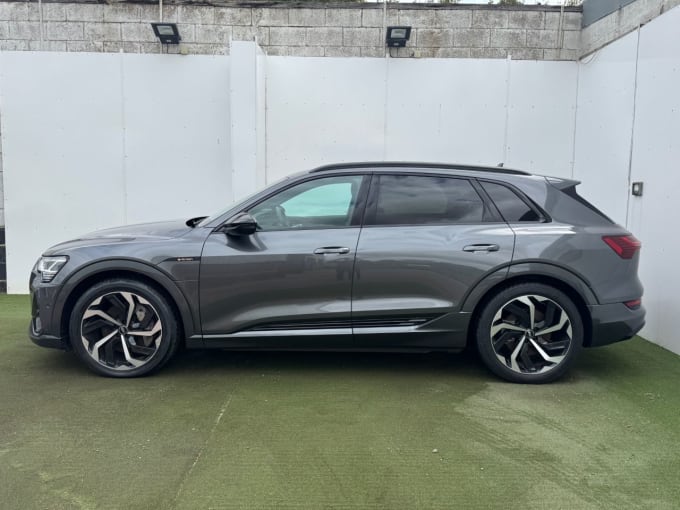 2025 Audi E-tron