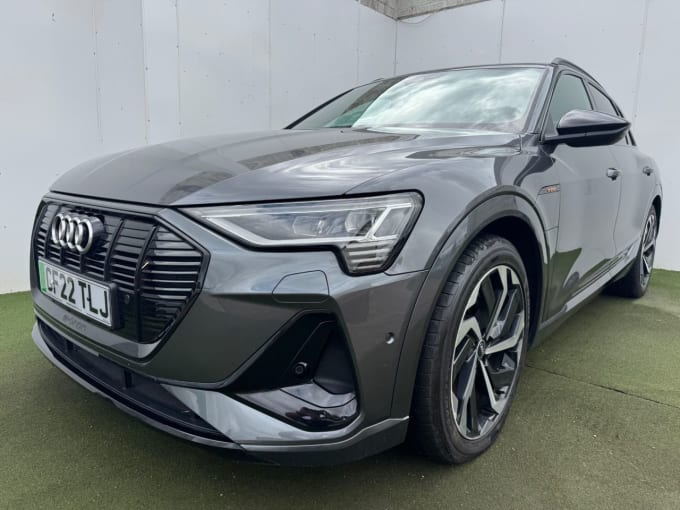 2025 Audi E-tron