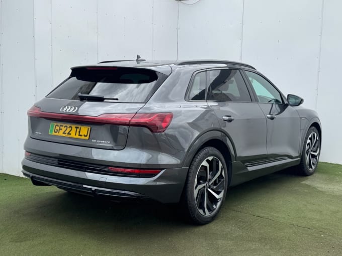 2025 Audi E-tron