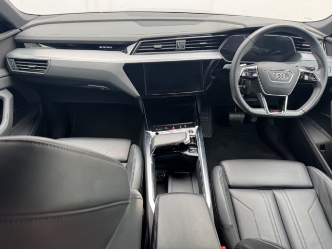 2025 Audi E-tron