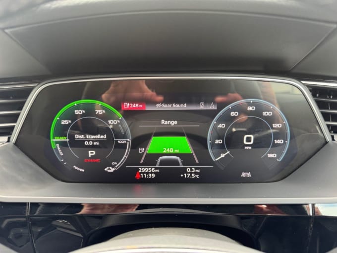 2025 Audi E-tron