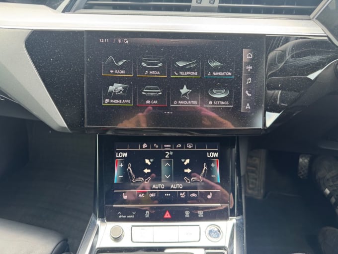 2025 Audi E-tron