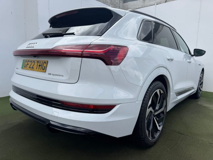 2025 Audi E-tron