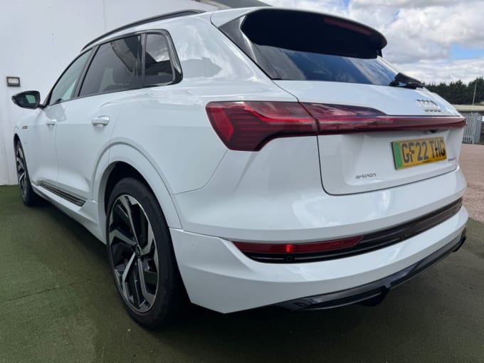 2025 Audi E-tron