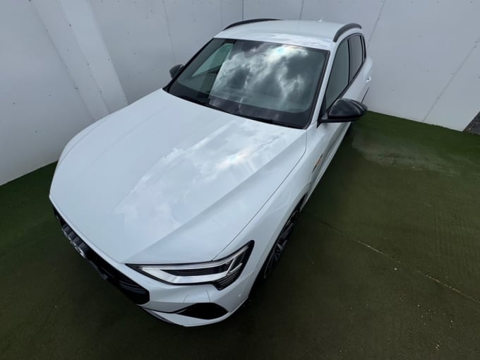 2025 Audi E-tron