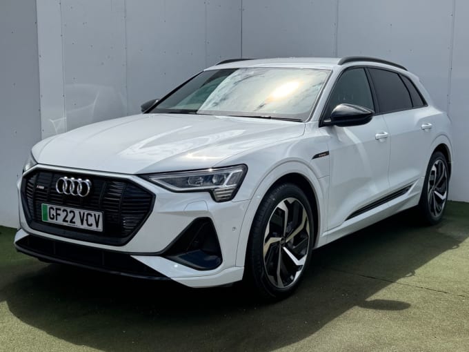 2025 Audi E-tron