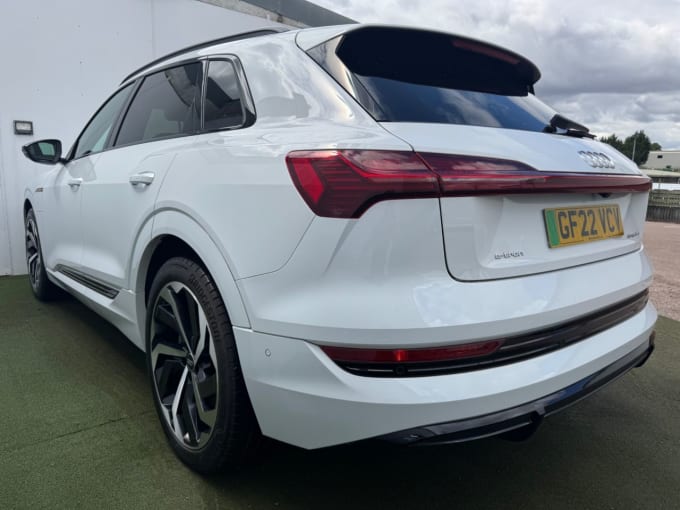 2025 Audi E-tron