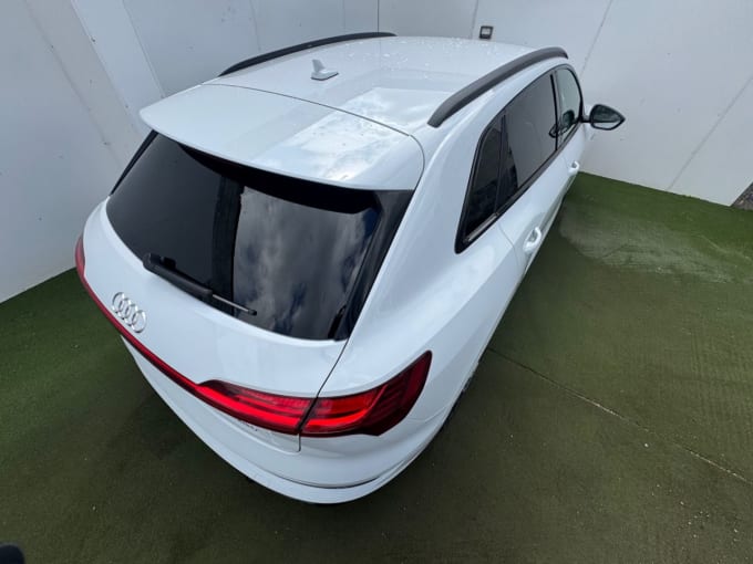 2025 Audi E-tron