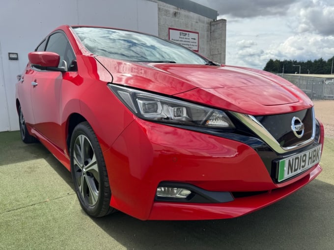2025 Nissan Leaf