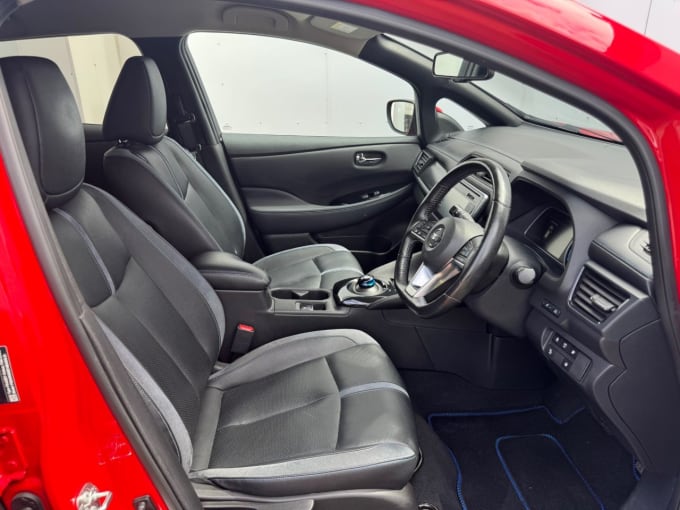 2025 Nissan Leaf