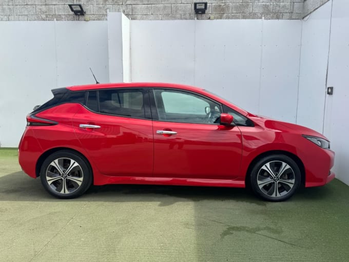 2025 Nissan Leaf