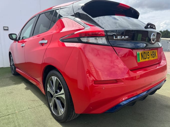 2025 Nissan Leaf