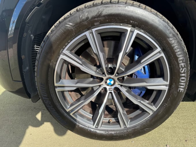 2025 BMW X5