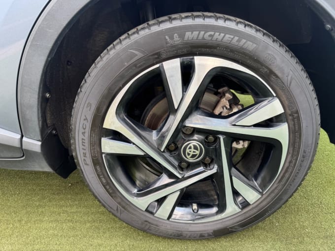 2025 Toyota C-hr