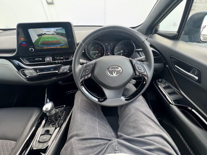 2025 Toyota C-hr