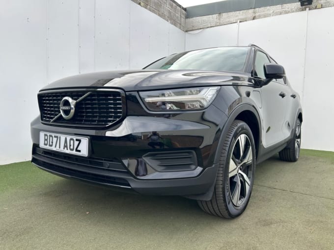 2025 Volvo Xc40