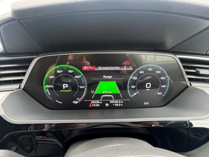 2025 Audi E-tron