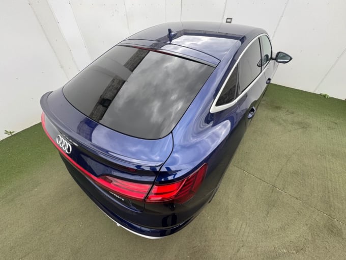 2025 Audi E-tron