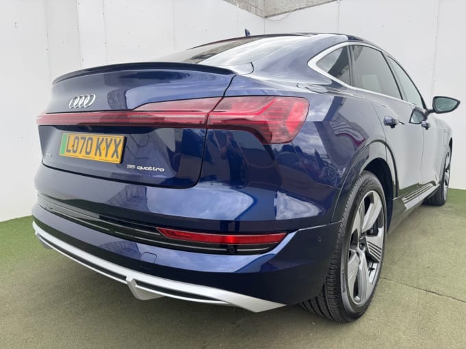 2025 Audi E-tron