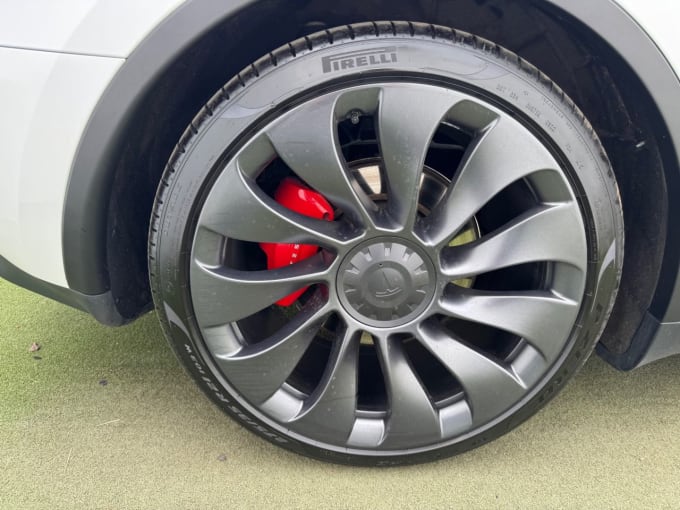 2025 Tesla Model Y