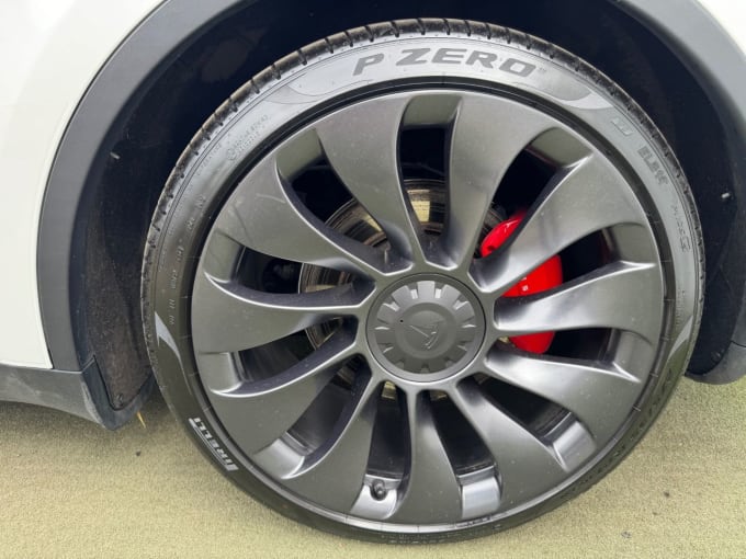 2025 Tesla Model Y