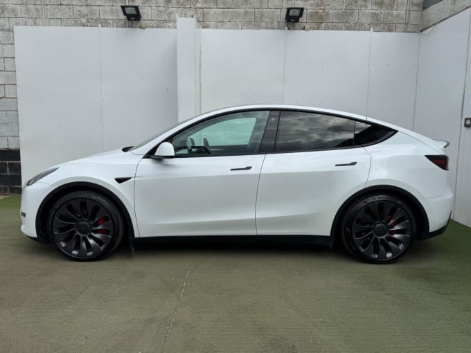 2025 Tesla Model Y