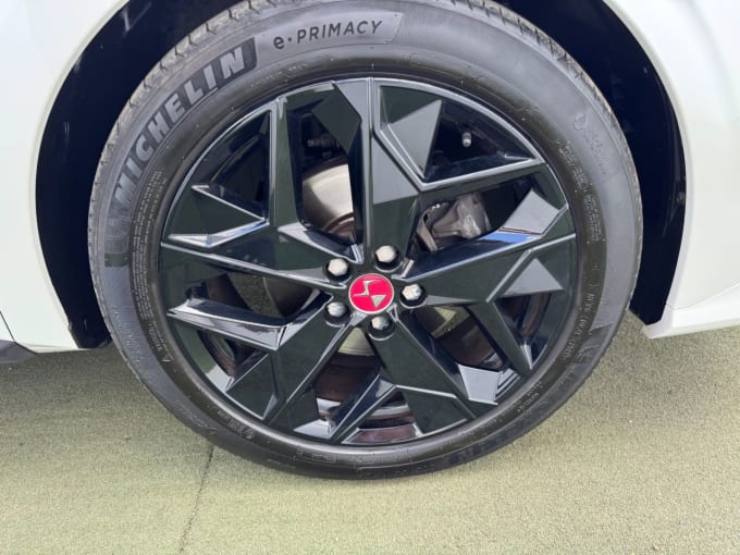 2025 Ds Automobiles Ds 4
