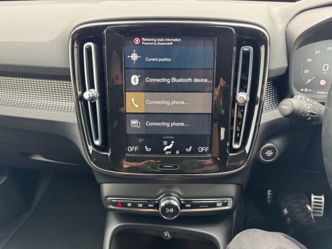 2025 Volvo Xc40