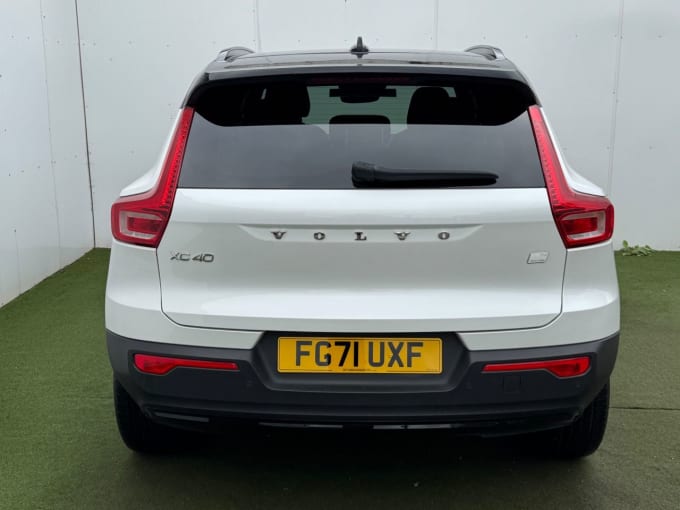 2025 Volvo Xc40