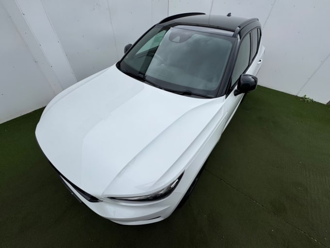 2025 Volvo Xc40