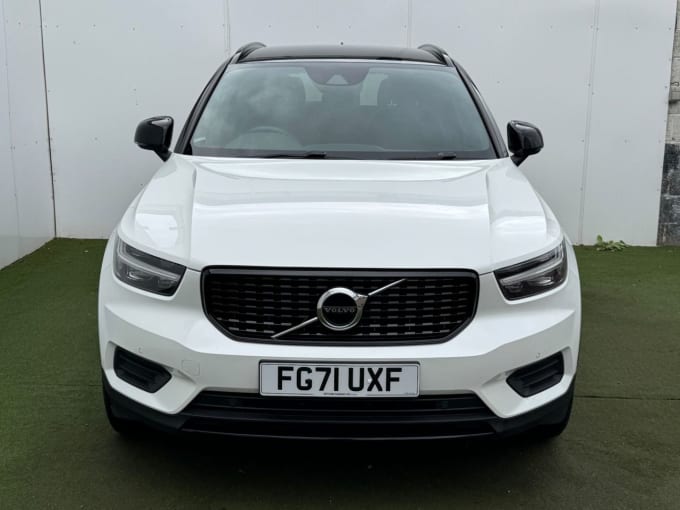 2025 Volvo Xc40