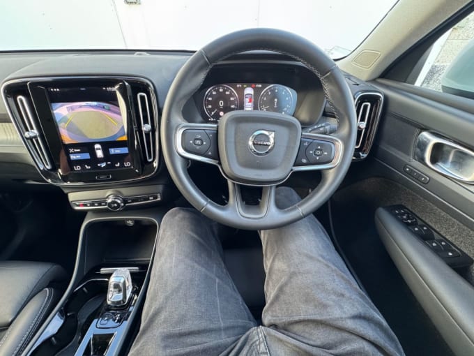 2025 Volvo Xc40