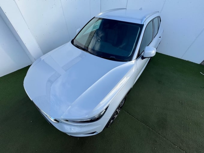 2025 Volvo Xc40