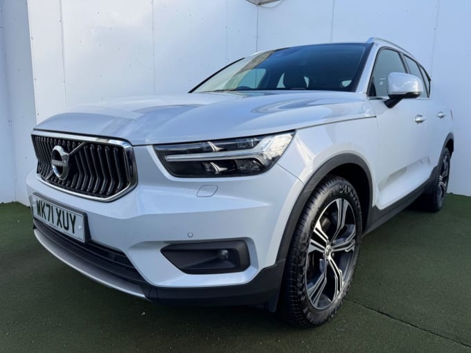 2025 Volvo Xc40