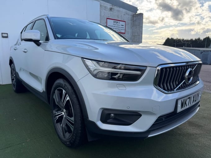 2025 Volvo Xc40